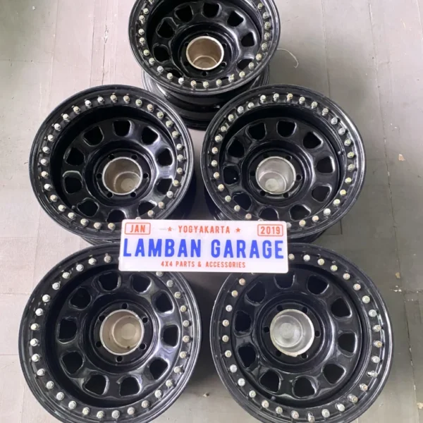 SECOND ITEM - Daytona beadlock (ET-28) 16x8 6x139,7